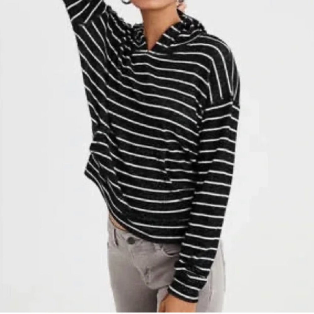 American Eagle striped plush hoodie black white size small